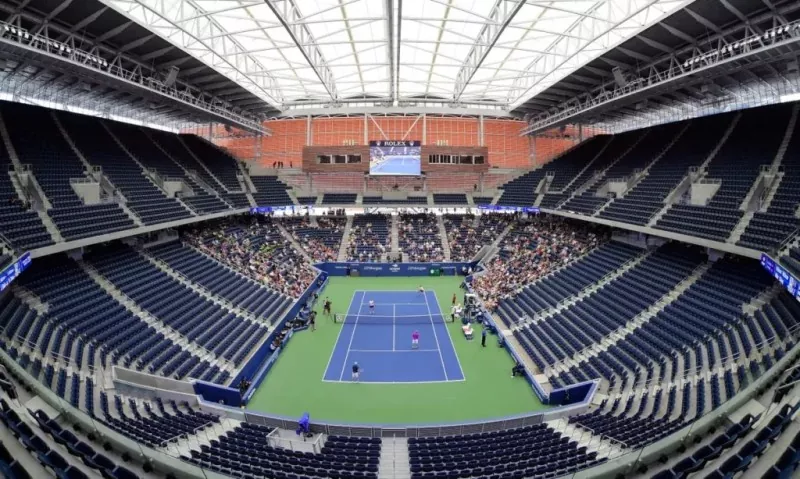 Tennisvöllur innanhúss Stálsmíði